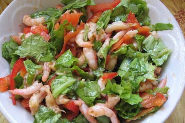 Salad makanan laut - hidangan yang sihat untuk mereka yang mengamalkan diet bebas gluten